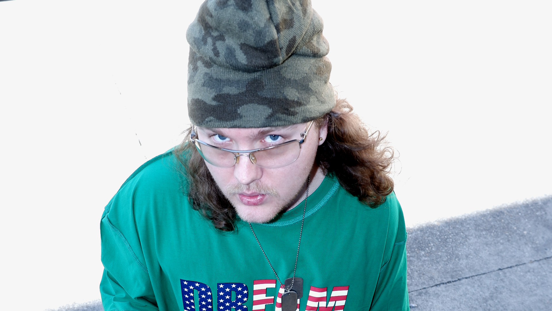 Image default
